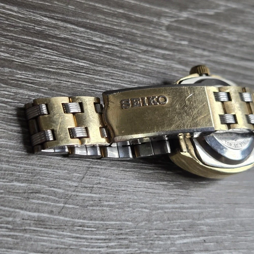 Vintage Seiko 2906-3029 Hi-Beat 17 Jewels Automatic Day Date Women Watch Parts
